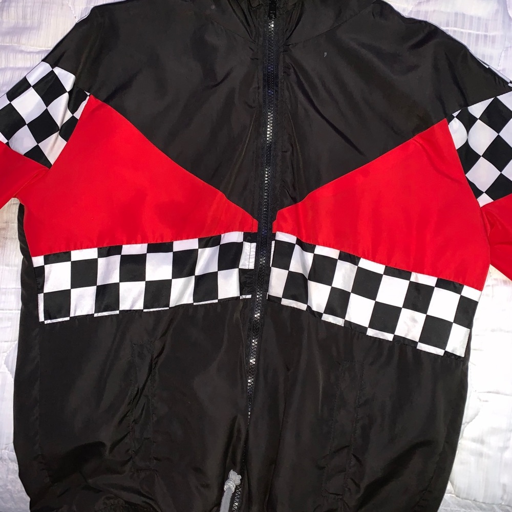CHECKER BOARD WIND BREAKER